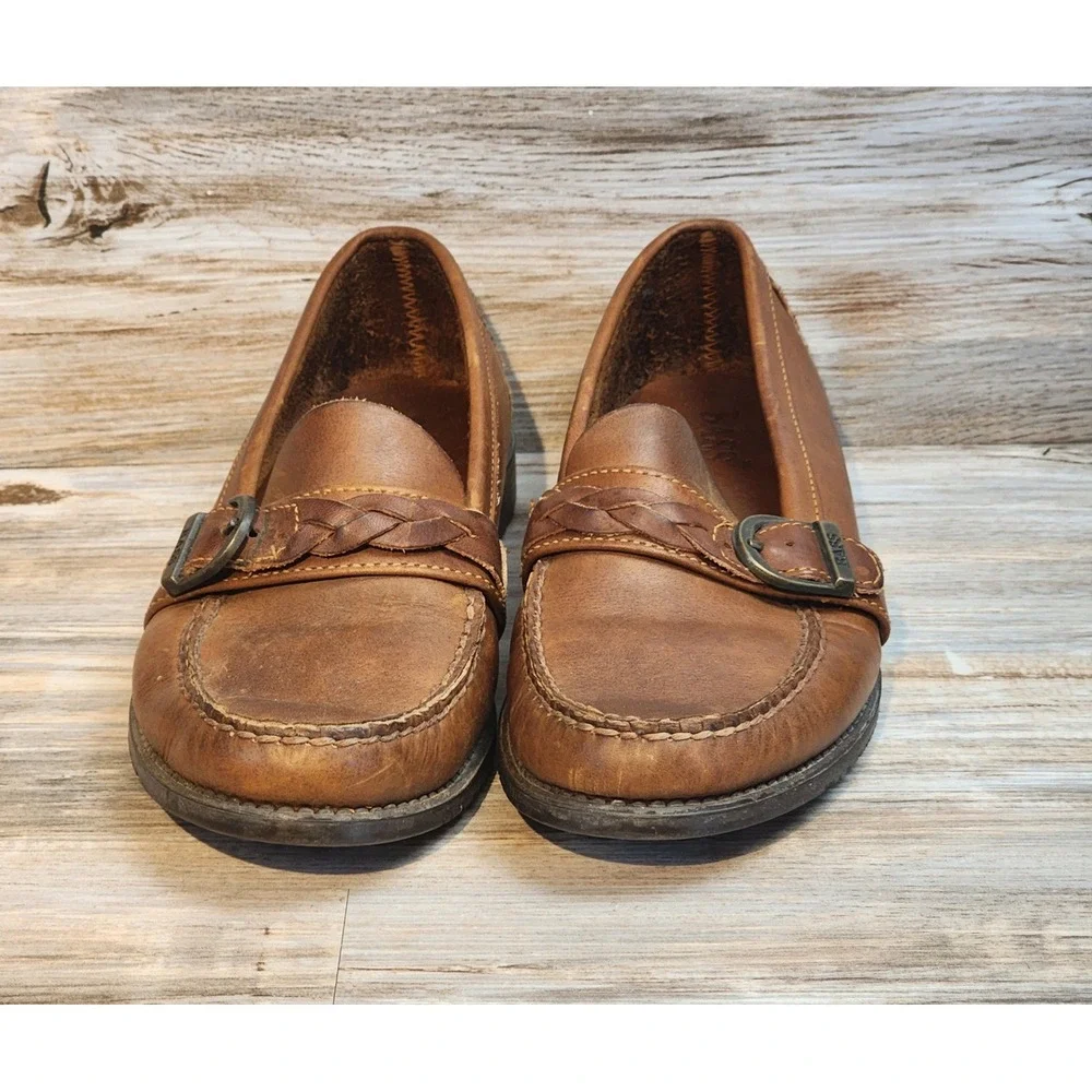 GH Bass Brown Leather Loafers Braided Buckle Strap Moc Toe Flats Mens 8.5 M